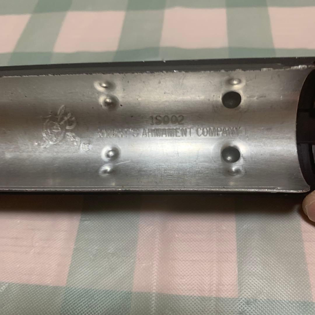 実物　ナイツアーマメント M4A1 RIS ハンドガード