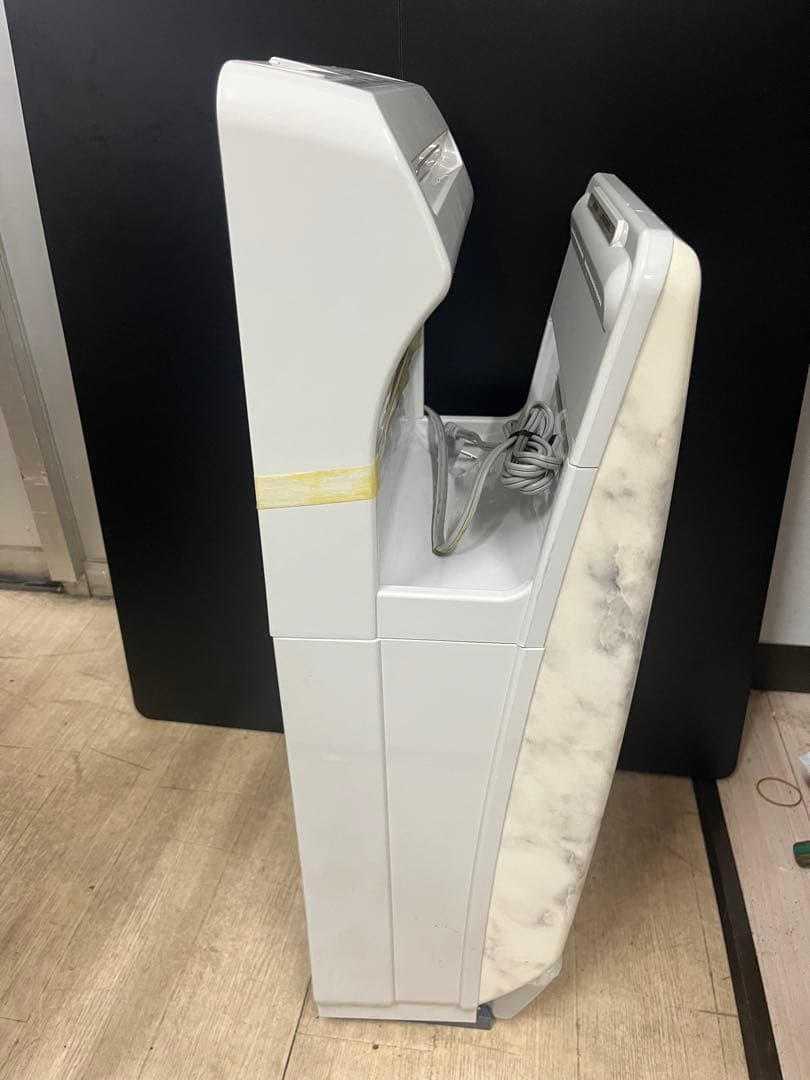 三菱ハンドドライヤーJT-116C4 100v 50\60hz 送料込み