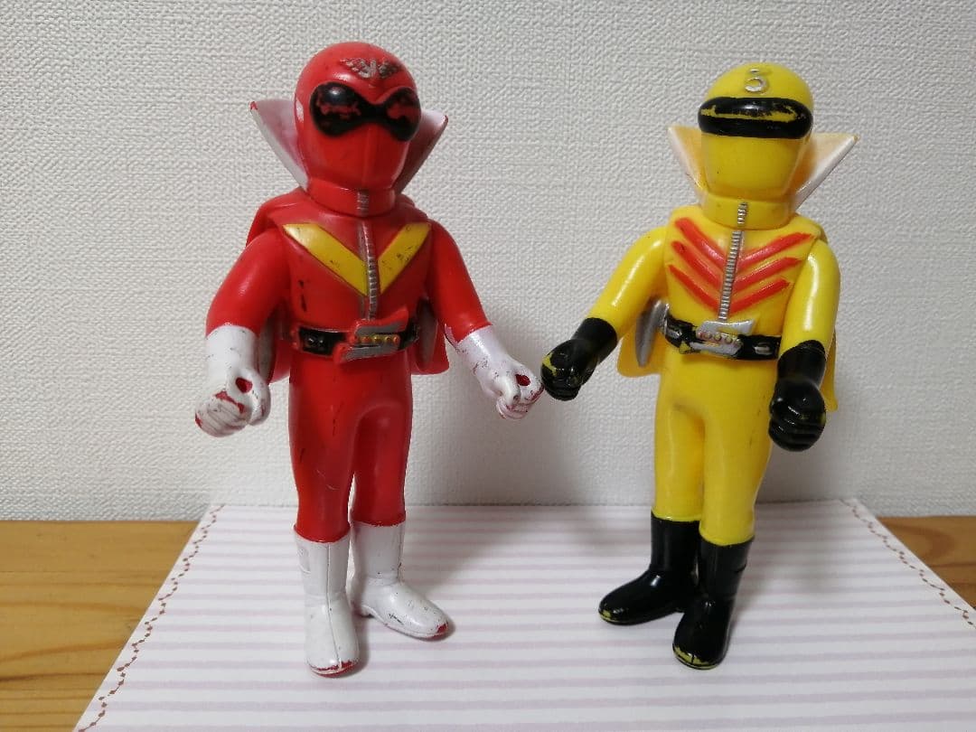 戦隊ヒーローゴレンジャー ソフビ 赤 黄 2体セット