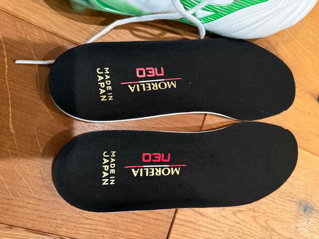 ミズノ　モレリアネオ4Japan 26センチ