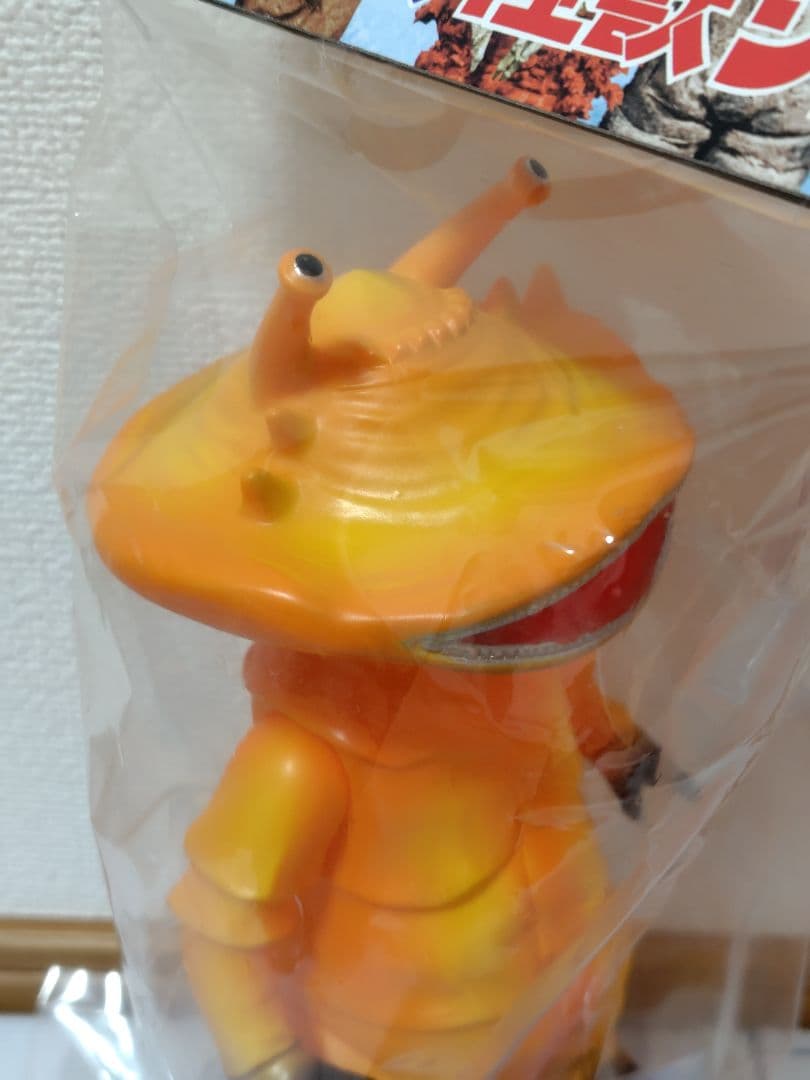 ブルマァク　カネゴン　ソフビ