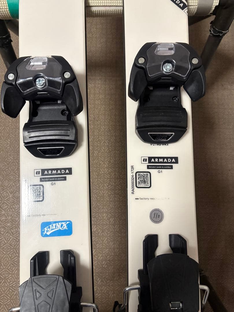 美品　21-22ARMADA EDOLLO 172 ビンディング付き