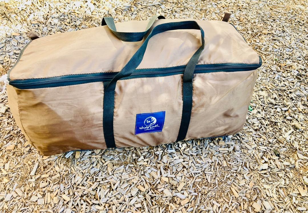 【美品】ホールアース アースドーム　270キャンプ　テント　4名まで可能