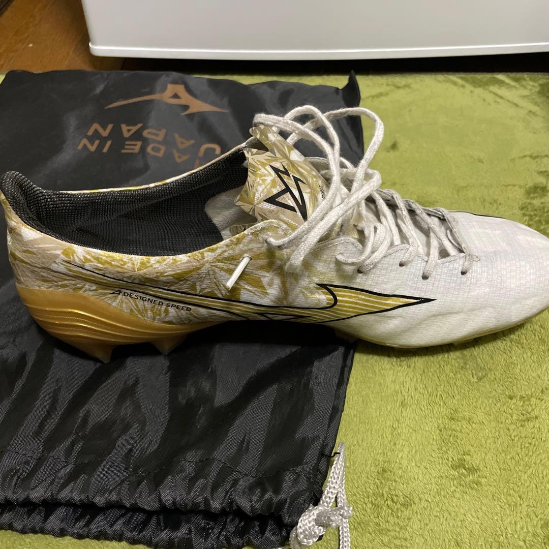 ミズノアルファ JAPAN プリズムゴールド　27cm