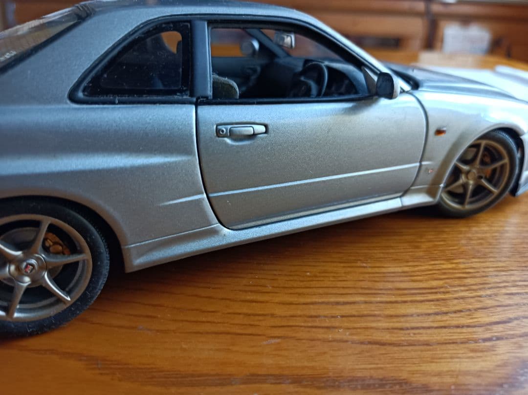 スカイラインGT R　1/18 AUTO ART 希少ワケ有 最終価格