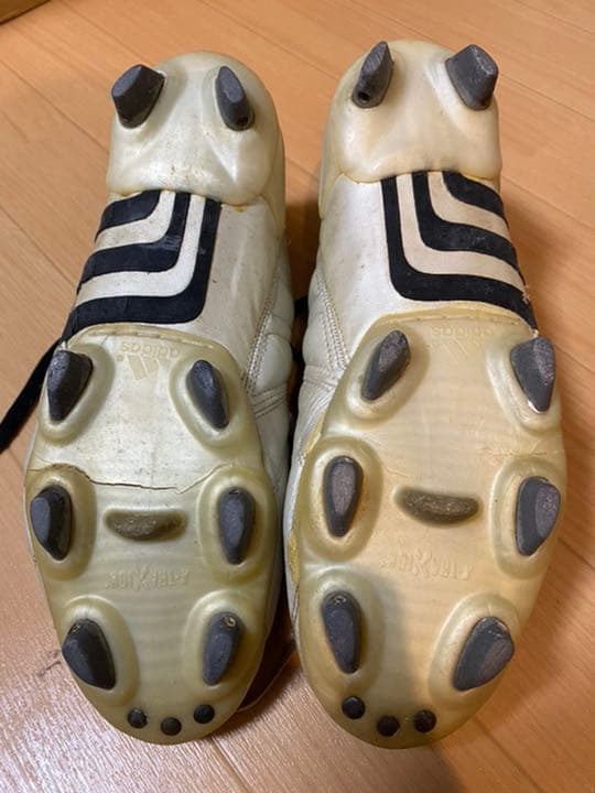 プレデターマニア モレリア   サッカースパイクなど