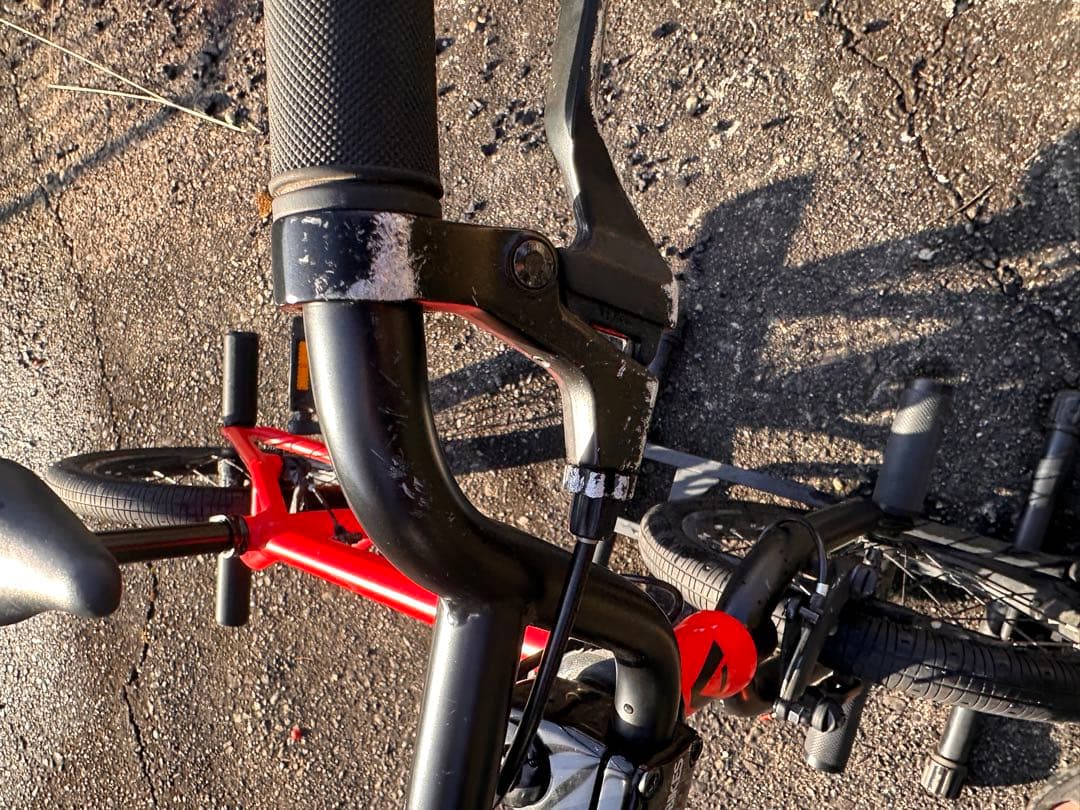 BMXキッズ　ARESBIKES STN 16インチ　おまけプロテクター付き