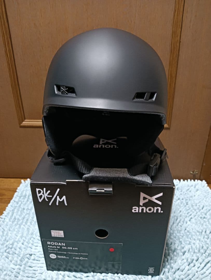 Burton Rodan ヘルメット 使用1回のみ美品