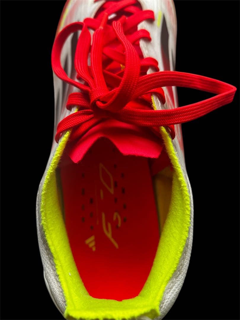 F50 新色 スパイク 26.0cm