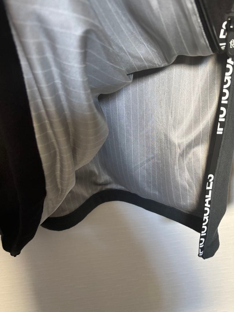 1PIU1UGUALE3 GOLF スニード ブルゾン サークルロゴ　トレーナー