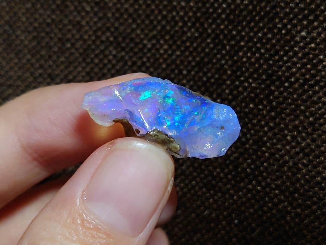 オパール　原石　ウェロ産　鉱物　標本　原石　プレシャス　チョーク