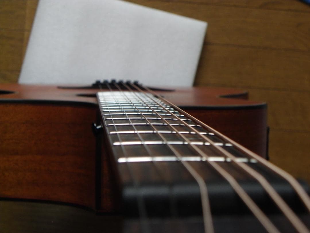 Bromo BAT 4MCE マホガニー単板トップ、エレアコ・ギター、中古美品