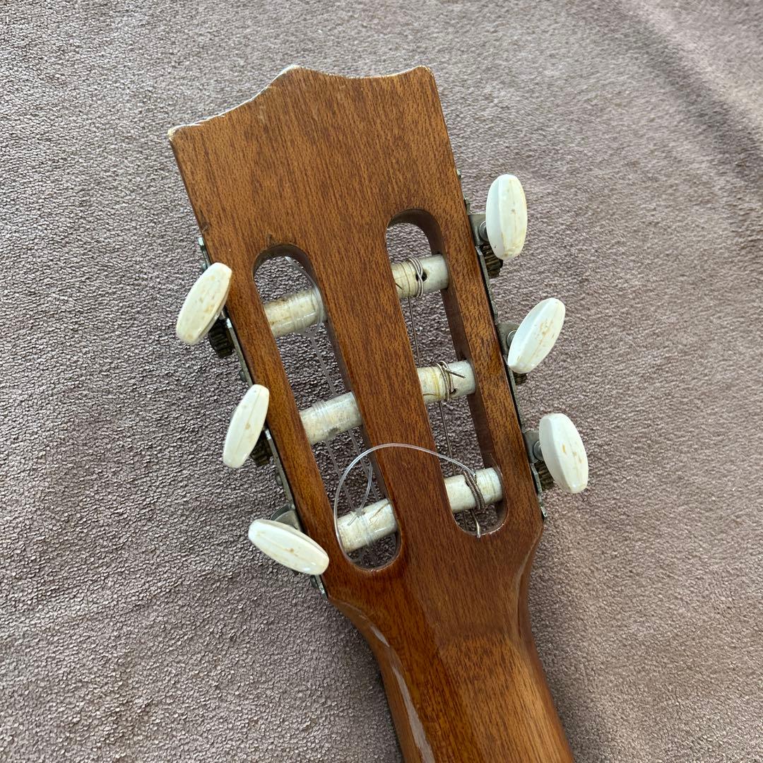 Famous Juniorギター　希少