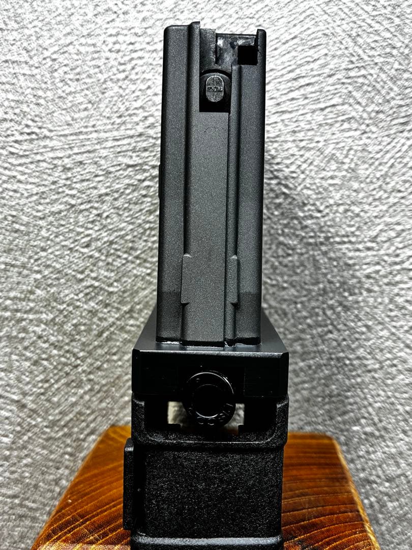 R7-17 東京マルイ GBB M4 マガジンアダプター 外部ソース仕様