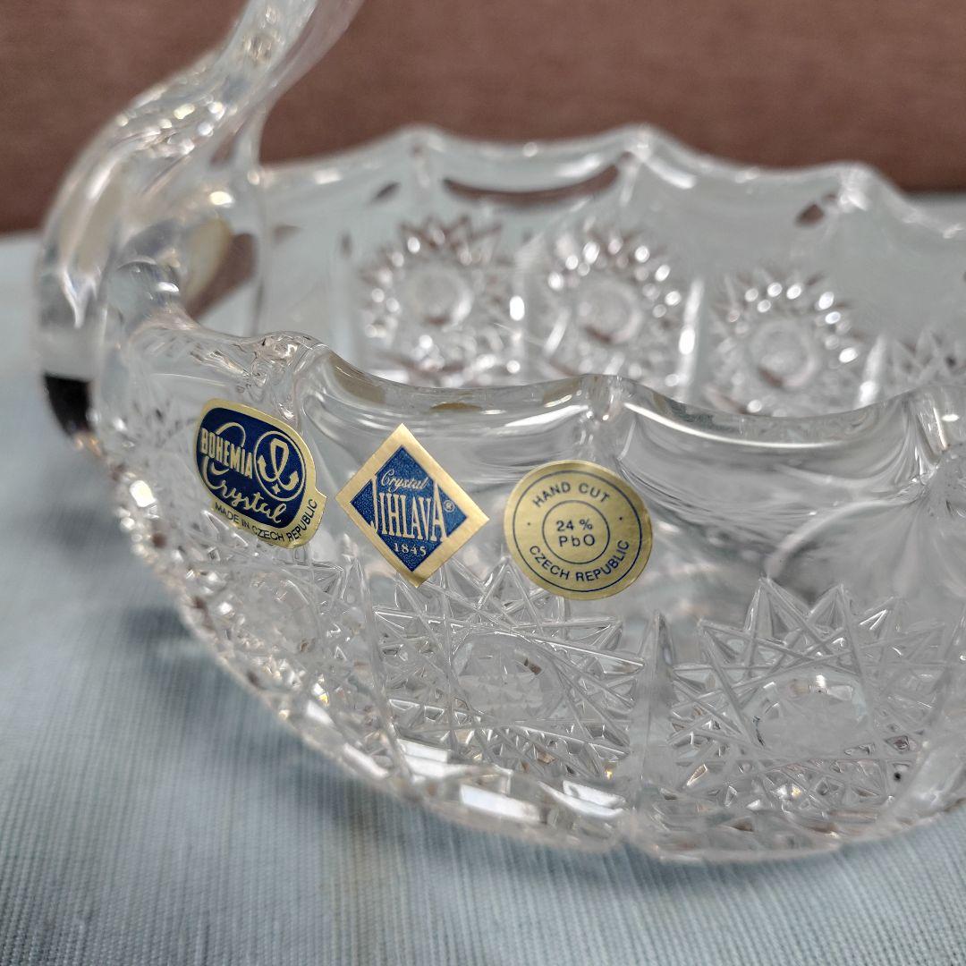 ボヘミアンクリスタル白鳥夫婦と同ガラス製子白鳥3羽家族