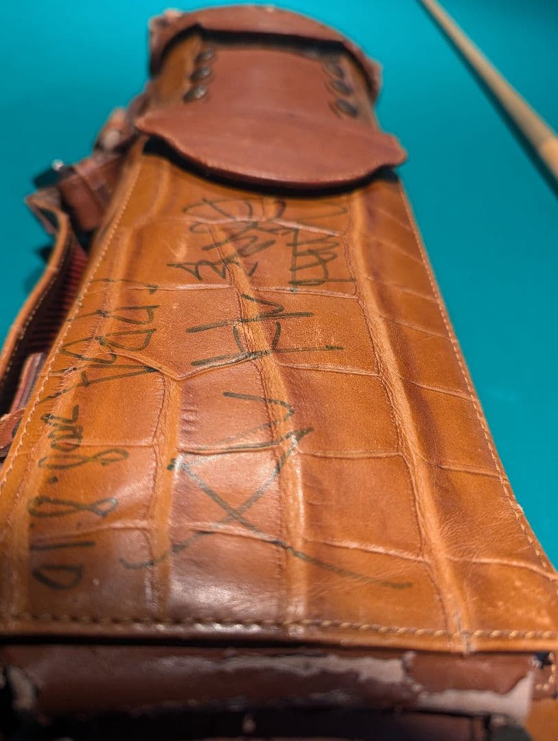 クレイジーハンター様　ビリヤードキューケース 2B4S