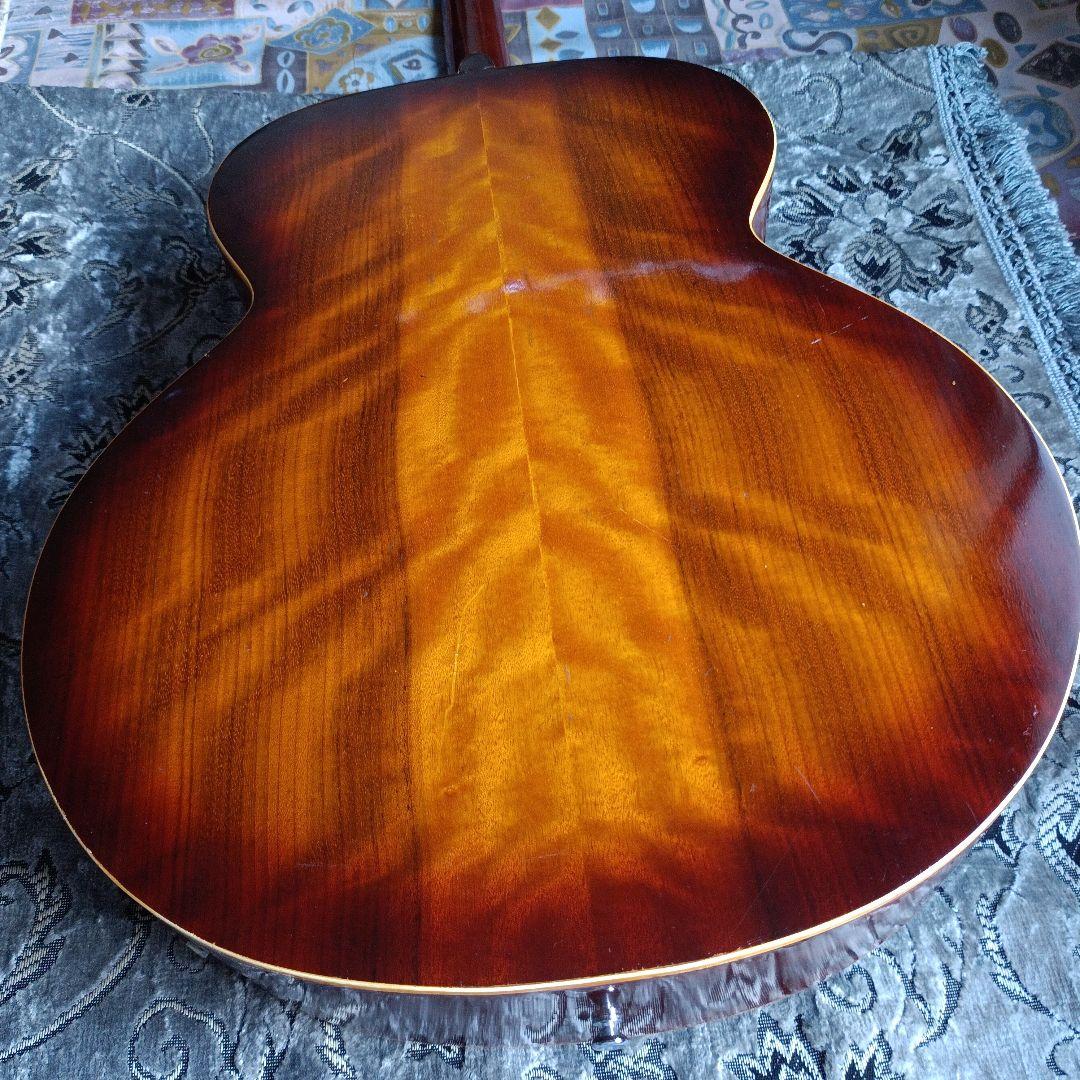 フジツボボーイ J-200モデル② アコギの王様 “唯一無双“Pearl