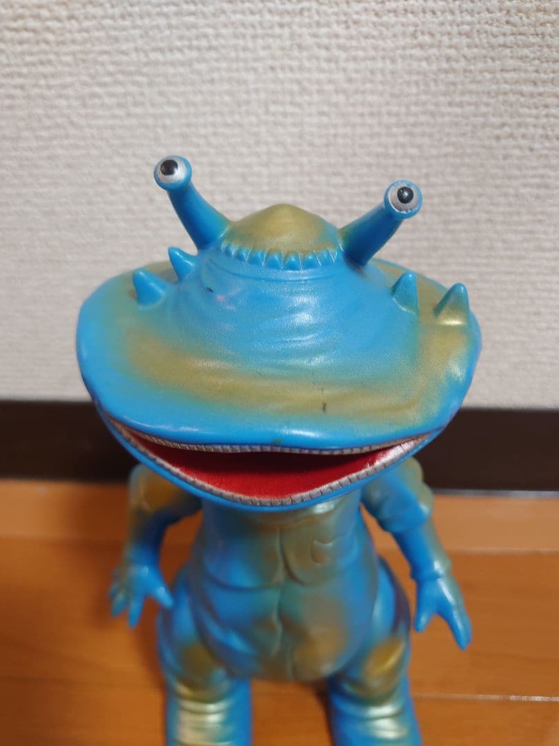 ブルマァク　復刻　カネゴン　ソフビ　怪獣　ウルトラQ　ウルトラマン　フィギュア