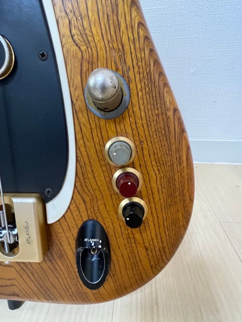 【希少】【アトランシア】 Atlansia / Garland Bass