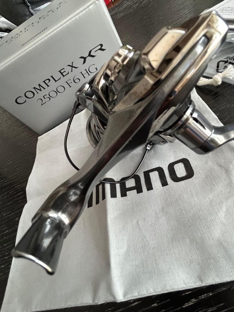 【最安・極美品】シマノ COMPLEX XR 2500F6HGスピニングリール