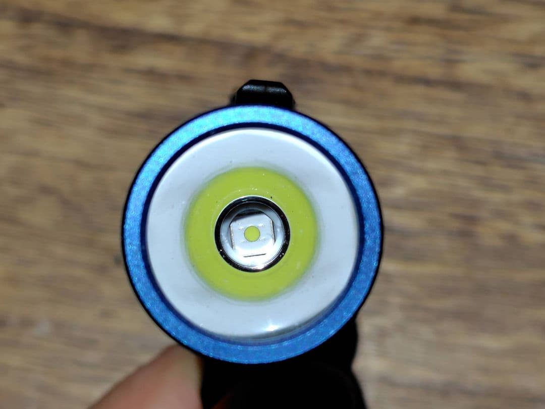 ライト・ランタン Lumintop FW1A SFT25R 6500K 1960lm 580m