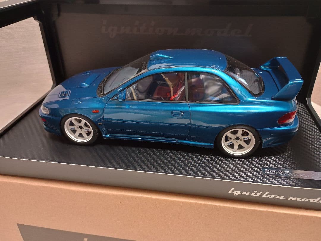 1/18　スバル　インプレッサ　22B　 STI 　バージョン　GC8改
