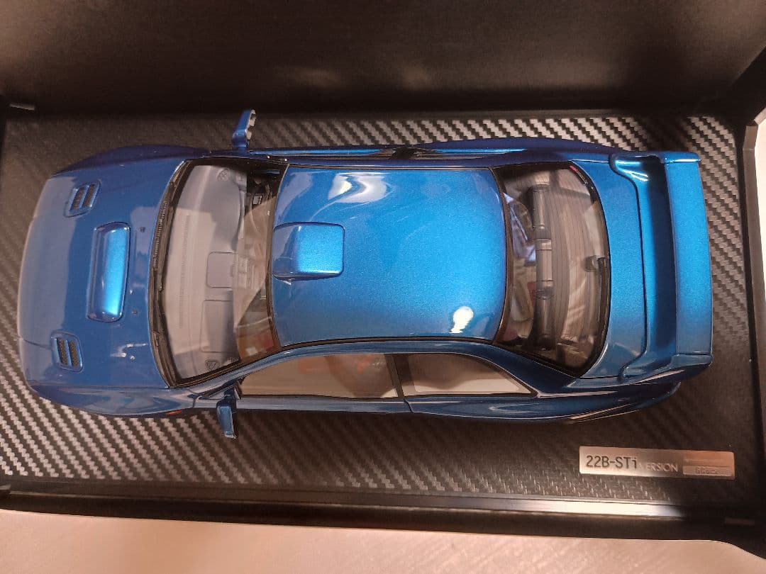 1/18　スバル　インプレッサ　22B　 STI 　バージョン　GC8改