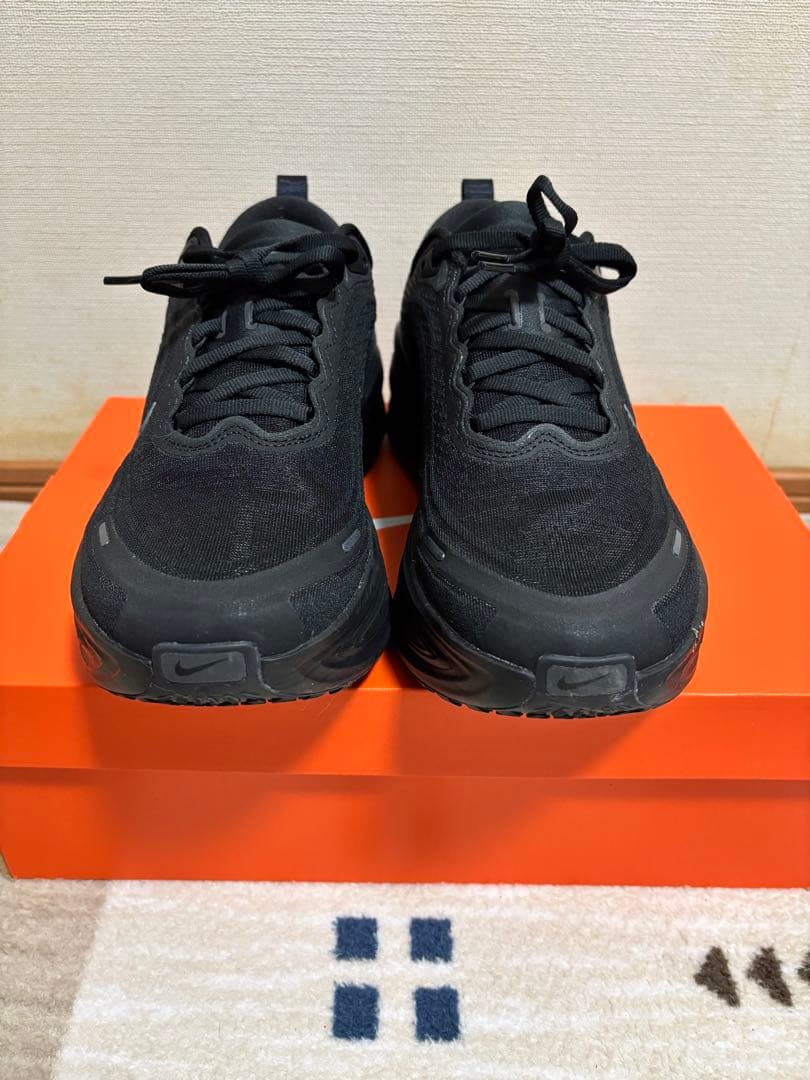 NIKE／VOMERO PLUS （26.5㎝）