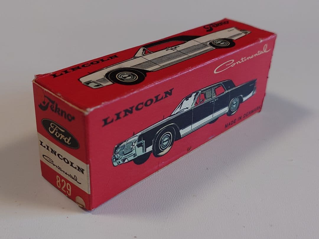 TEKNO NO.829 LINCOLN CONTINENTAL （白）