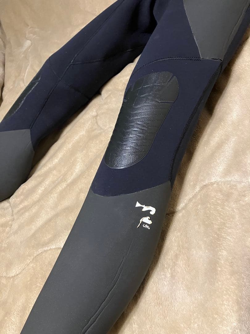 BILLABONG フルスーツ 裏起毛 5mmブラック グレー