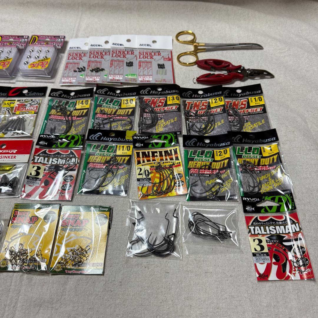 ブラックバス 引退セット ワーム ルアー シンカー フック等 BOX付き