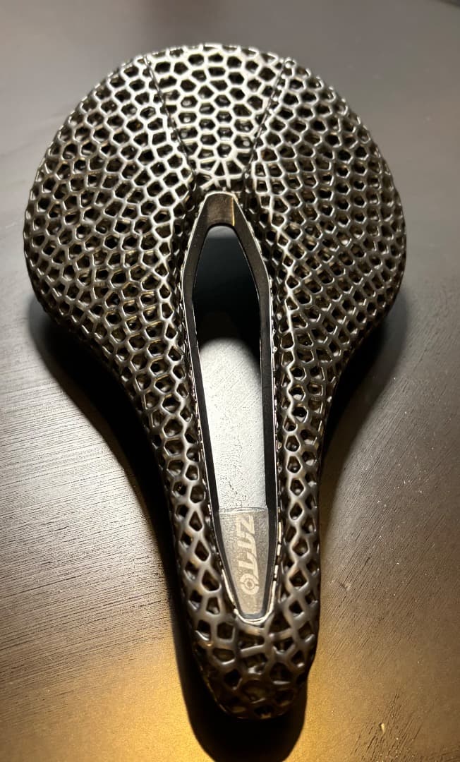 ZTTO 3Dプリント 自転車サドル ハニカム構造 軽量 チタンレール