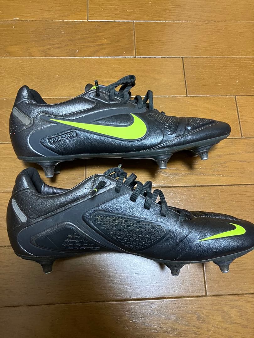【貴重】サッカースパイク ナイキ 天然芝用 27cm