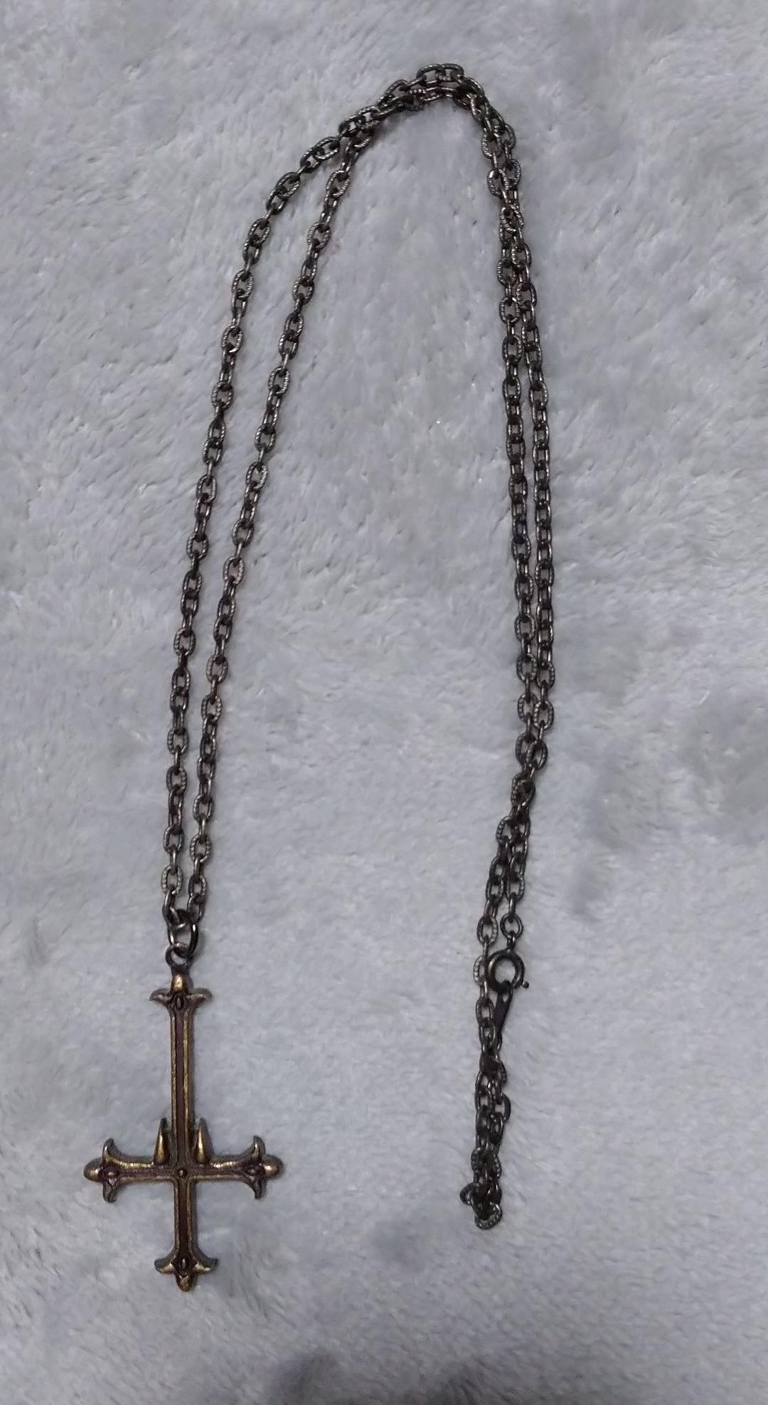 ハンターハンター クロロの逆十字 ネックレス & DVD & 下敷き