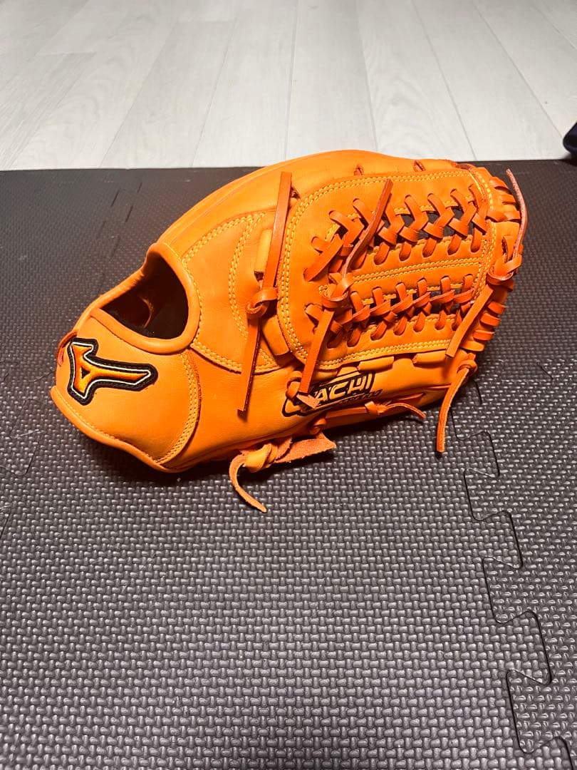 【値下げしました】MIZUNO GACHI MYTH 軟式グローブ オレンジ