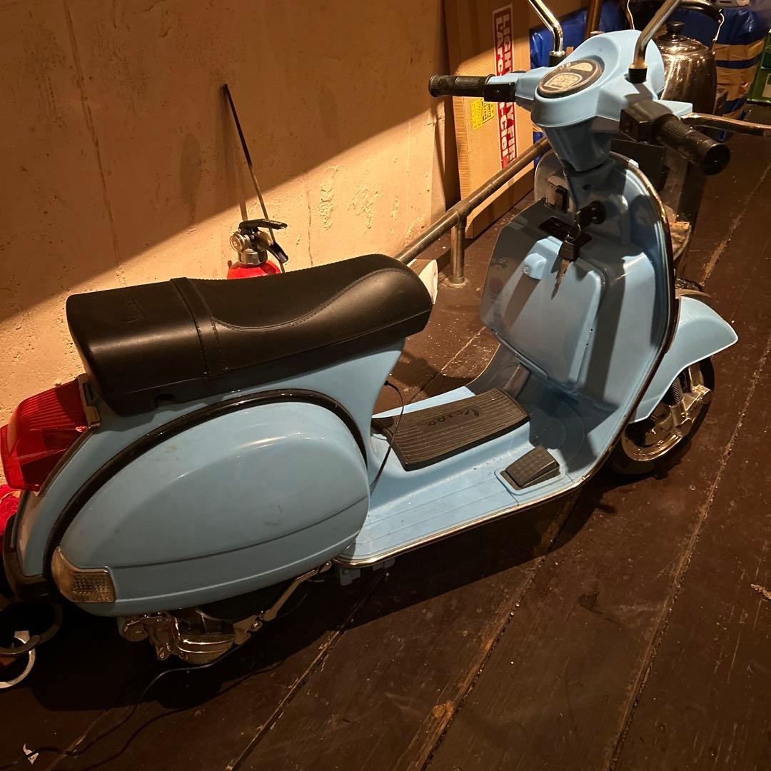 ベスパ　電動バイク　子供用　玩具　旧車　イタリア　お洒落