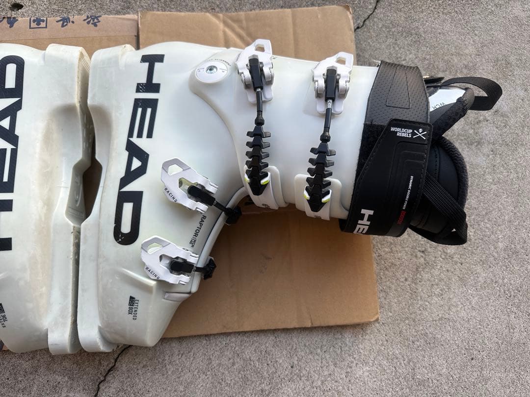 ヘッド　スキーブーツ　Raptor WCR140S 26.5cm