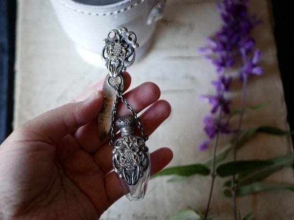 ブルターニュ紋章　シャトレーヌ　香水瓶　フランスアンティーク　アンティーク