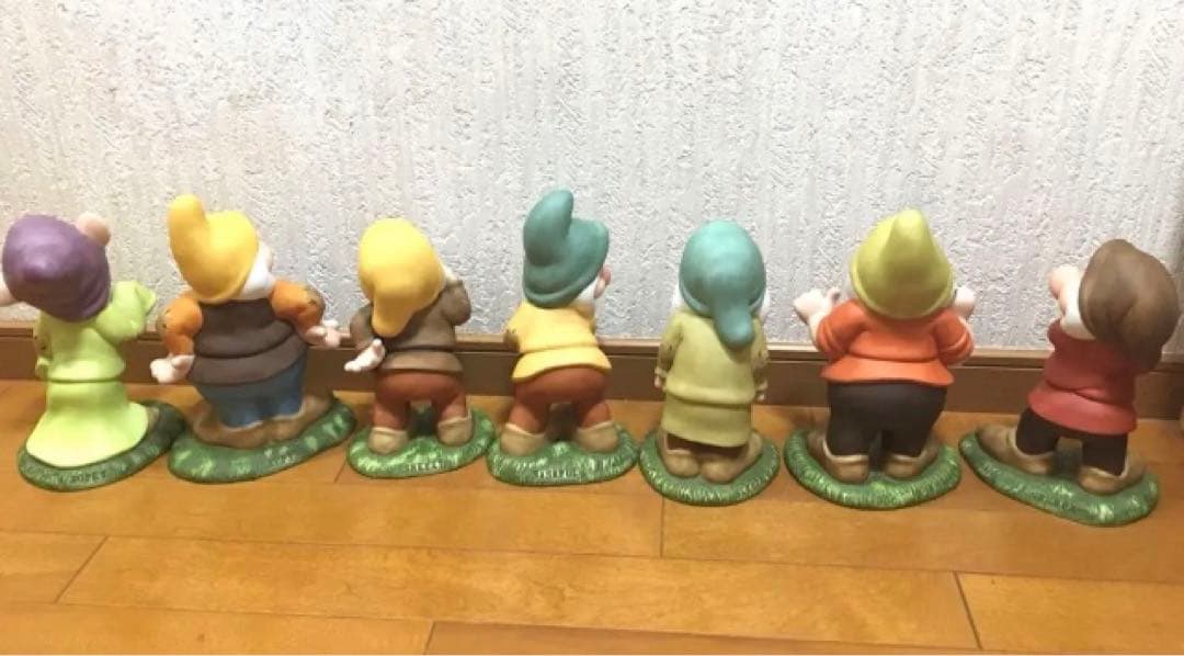 加藤工芸　ディズニー　白雪姫　七人の小人　ガーデンフィギュア