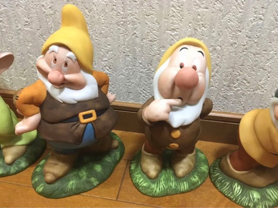 加藤工芸　ディズニー　白雪姫　七人の小人　ガーデンフィギュア