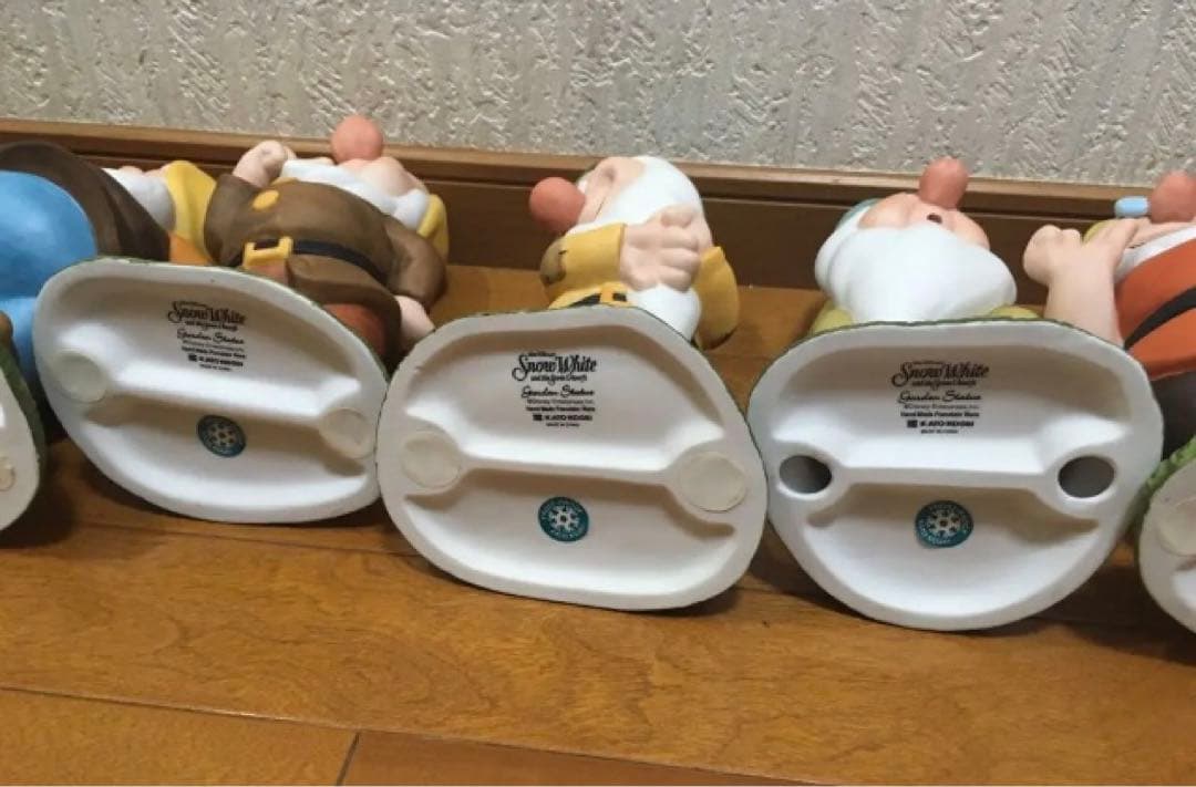 加藤工芸　ディズニー　白雪姫　七人の小人　ガーデンフィギュア