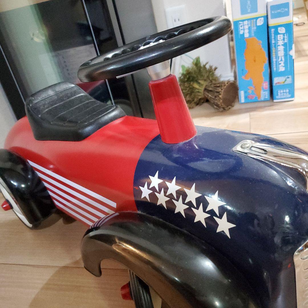 アルタバーク アメリカンな車です。