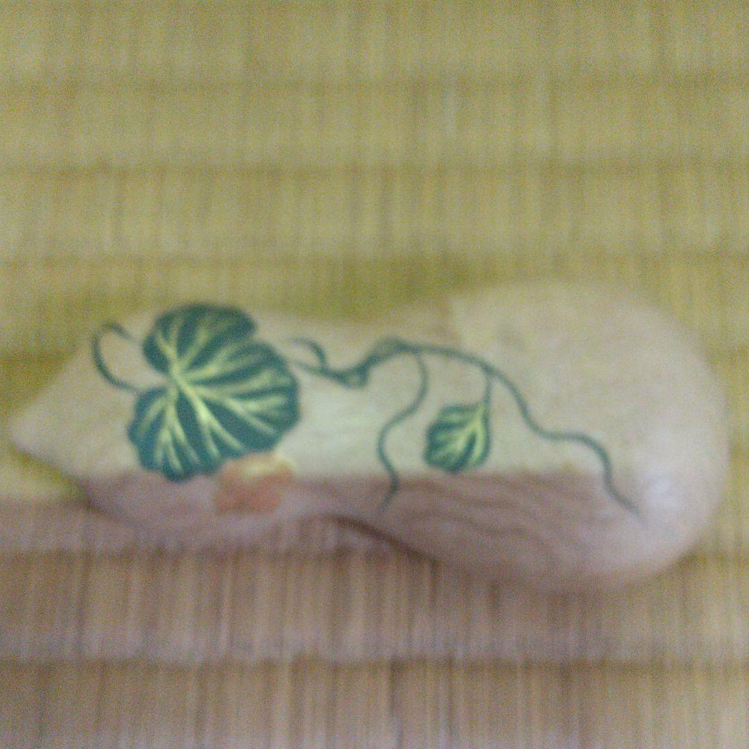 井口海仙花押　瓢香合