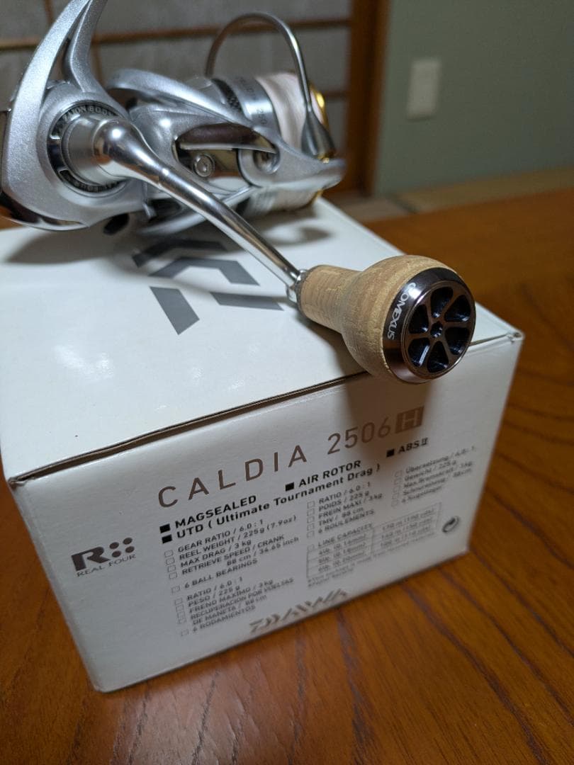 DAIWA CALDIA 2506H リール 元箱付き
