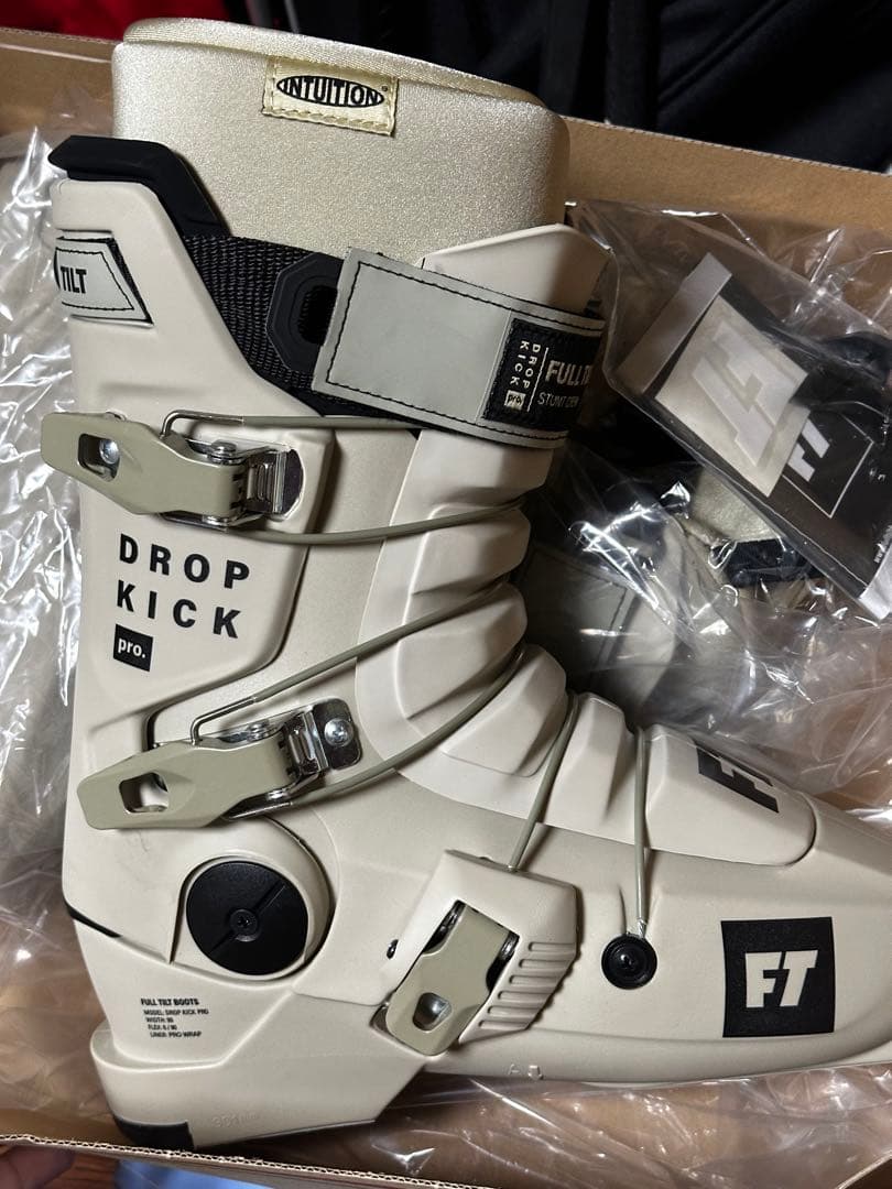 新品未使用 FULL TILT DROP KICK PRO 26.5㎝