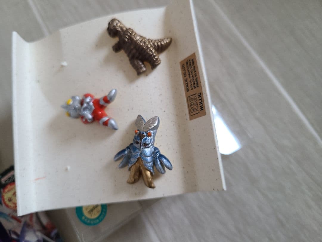 ウルトラマン　キーホルダーレトロ怪獣　ダイナティガ　ゼアス新品　ULTRAMAN