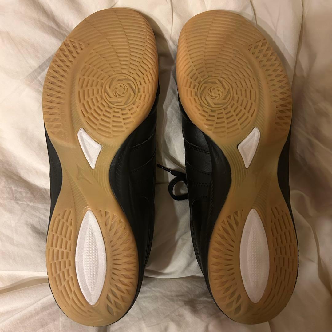 【新品】MORELIA フットサルシューズ ブラック 27cm 即決可能