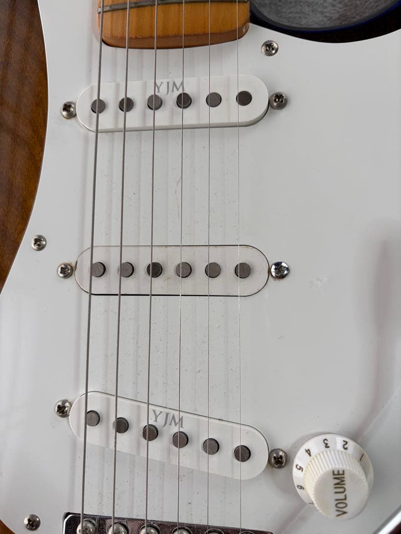 Joodee ダンカンYJM2発搭載、ロックペグ、ロック式トレモロのダブルロック