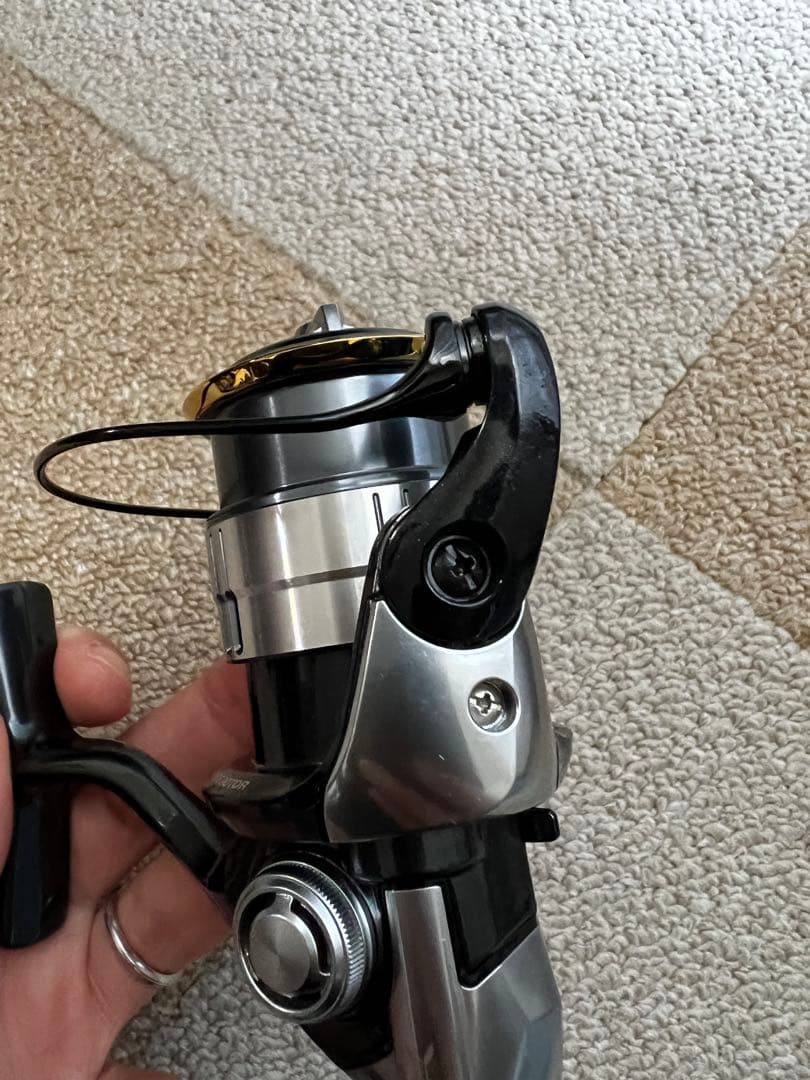 リール SHIMANO 12Vanquish C2000HGS