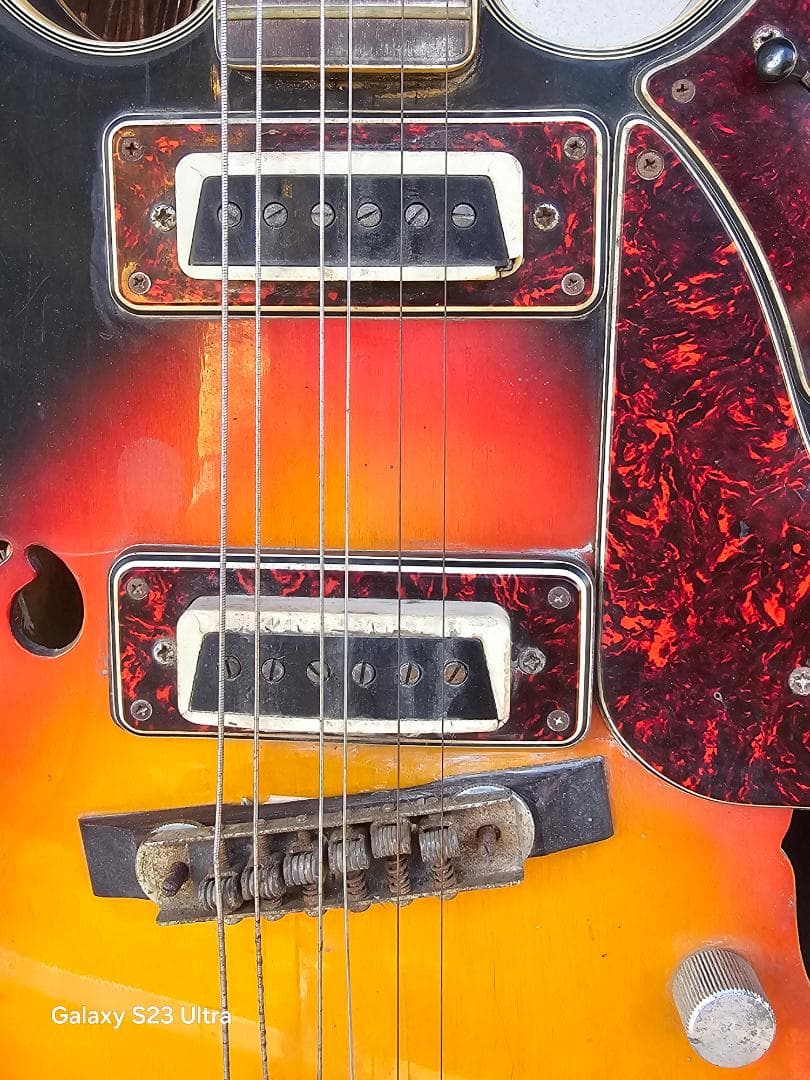 Aria Diamonds １９６７年頃？日本製　エレキギター サンバースト